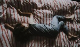 吃瓜关灯睡觉网红,揭秘网络红人的神秘生活